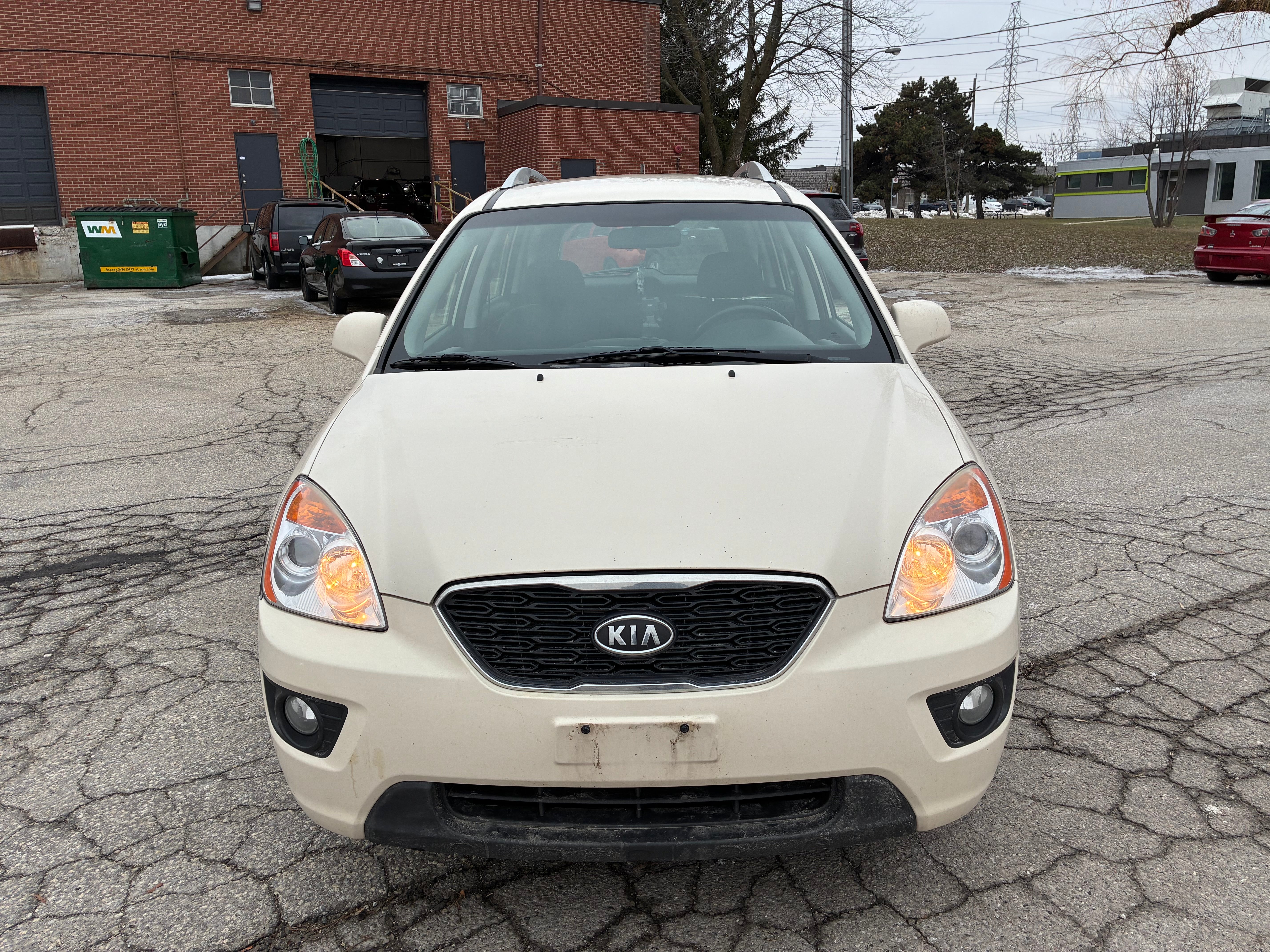 2011 Kia Rondo EX · $4,490 CAD · Toronto · MG 2010 Auto Sales